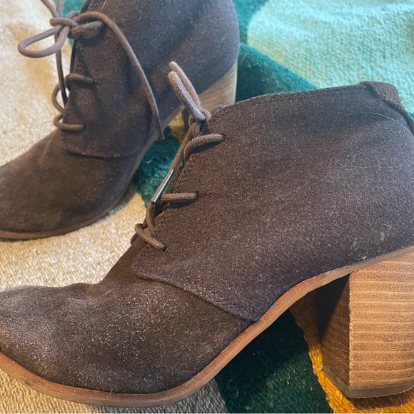 Toms booties - Picture 2 of 3